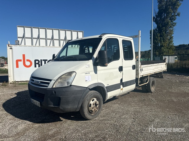 2007 Iveco 35C15 Crew Cab 4x2 Camion Benne Doubl ... S/A Dump Truck - Малотоннажный самосвал, Грузопассажирский фургон: фото 2 2007 Iveco 35C15 Crew Cab 4x2 Camion Benne Doubl ... S/A Dump Truck - Малотоннажный самосвал, Грузопассажирский фургон: фото 2