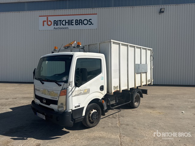 2007 Nissan Cabstar 35.11 4x2 Camion Benne Dump Truck: Light Duty - Самосвал: фото 1 2007 Nissan Cabstar 35.11 4x2 Camion Benne Dump Truck: Light Duty - Самосвал: фото 1