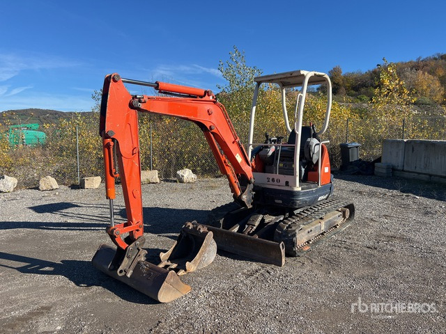 2010 Kubota U25-3 Mini-Pelle Mini Excavator: <6.6t - Мини-экскаватор: фото 2 2010 Kubota U25-3 Mini-Pelle Mini Excavator: <6.6t - Мини-экскаватор: фото 2