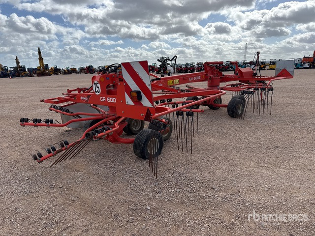 2012 Kuhn GA 6002 6 m Semi-Mount 2 Rotor Andaineur Hay Rake - Сеноворошилка: фото 4 2012 Kuhn GA 6002 6 m Semi-Mount 2 Rotor Andaineur Hay Rake - Сеноворошилка: фото 4