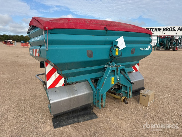 2014 Sulky X50WPB 44 m 3-Point 4000 L Epandeur A ... Fertilizer Spreader - Разбрасыватель удобрений: фото 1 2014 Sulky X50WPB 44 m 3-Point 4000 L Epandeur A ... Fertilizer Spreader - Разбрасыватель удобрений: фото 1