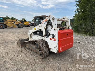 BOBCAT T300 Chargeuse Compacte Sur Chenilles - Гусеничный мини-погрузчик: фото 2 BOBCAT T300 Chargeuse Compacte Sur Chenilles - Гусеничный мини-погрузчик: фото 2