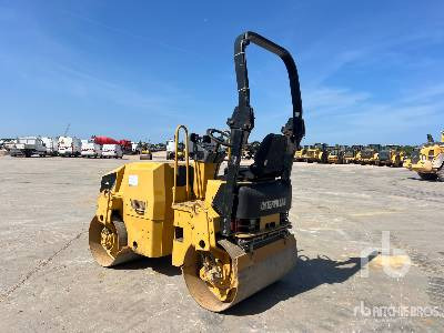 CAT CB24 Compacteur Vibrant Tandem - Дорожный каток: фото 2 CAT CB24 Compacteur Vibrant Tandem - Дорожный каток: фото 2