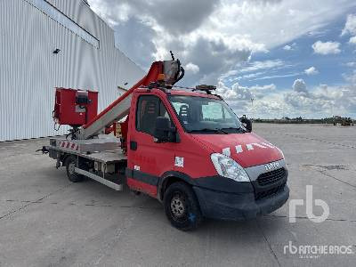 IVECO 35S11 2014 Multitel MT202 20 m on Cam ... - Грузовик с подъемником: фото 4 IVECO 35S11 2014 Multitel MT202 20 m on Cam ... - Грузовик с подъемником: фото 4