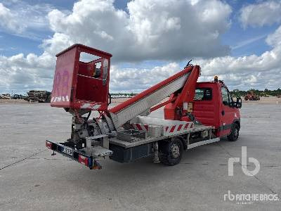 IVECO 35S11 2014 Multitel MT202 20 m on Cam ... - Грузовик с подъемником: фото 3 IVECO 35S11 2014 Multitel MT202 20 m on Cam ... - Грузовик с подъемником: фото 3