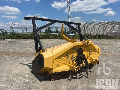 RABAUD XYLOR 2000/200 3-Point Hitch Broyeur Forestier - Измельчитель древесины: фото 1 RABAUD XYLOR 2000/200 3-Point Hitch Broyeur Forestier - Измельчитель древесины: фото 1
