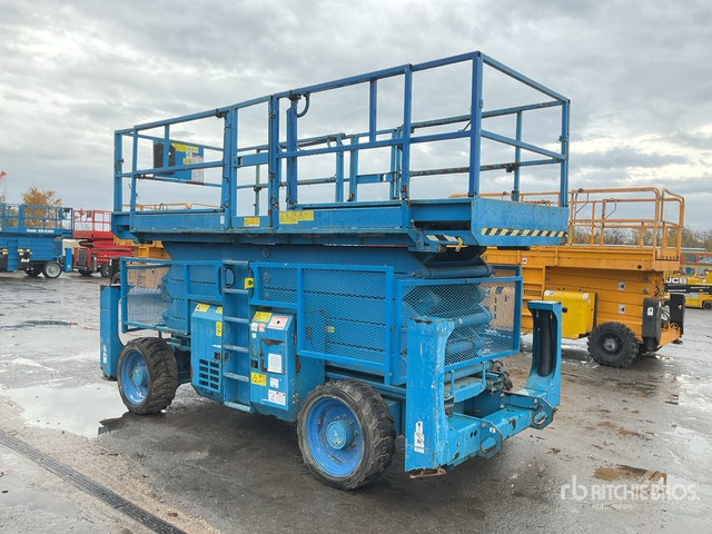 2010 Genie GS5390 4x4 Diesel Scissor Lift - Ножничный подъемник: фото 4 2010 Genie GS5390 4x4 Diesel Scissor Lift - Ножничный подъемник: фото 4