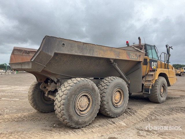 2015 Cat 725C Articulated Dump Truck - Сочленённый самосвал: фото 3 2015 Cat 725C Articulated Dump Truck - Сочленённый самосвал: фото 3