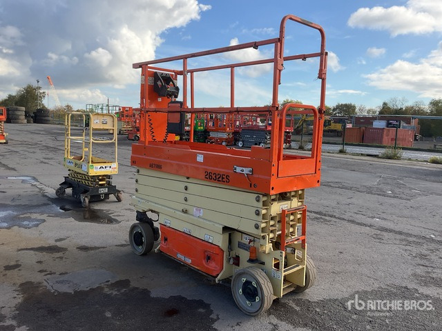 2015 JLG 2632ES Electric Scissor Lift - Ножничный подъемник: фото 4 2015 JLG 2632ES Electric Scissor Lift - Ножничный подъемник: фото 4