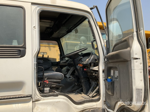 1999 Isuzu 6x4 Concrete Pump Truck - Автобетононасос: фото 3 1999 Isuzu 6x4 Concrete Pump Truck - Автобетононасос: фото 3