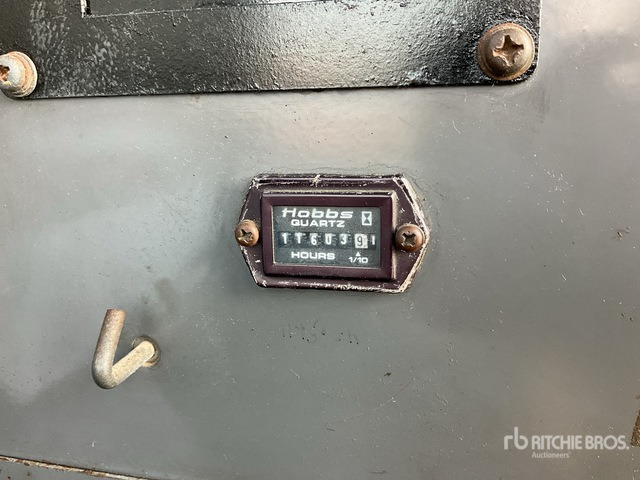 2005 Kobelco CKE1350 135 ton Lattice-Boom Crawler Crane - Гусеничный кран: фото 1 2005 Kobelco CKE1350 135 ton Lattice-Boom Crawler Crane - Гусеничный кран: фото 1