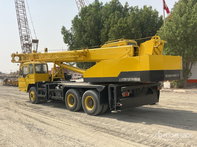 2007 XCMG QY20 20 ton 6x4 Hydraulic Truck Crane - Мобильный кран: фото 4 2007 XCMG QY20 20 ton 6x4 Hydraulic Truck Crane - Мобильный кран: фото 4