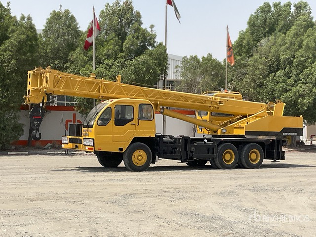 2007 XCMG QY20 20 ton 6x4 Hydraulic Truck Crane - Мобильный кран: фото 1 2007 XCMG QY20 20 ton 6x4 Hydraulic Truck Crane - Мобильный кран: фото 1