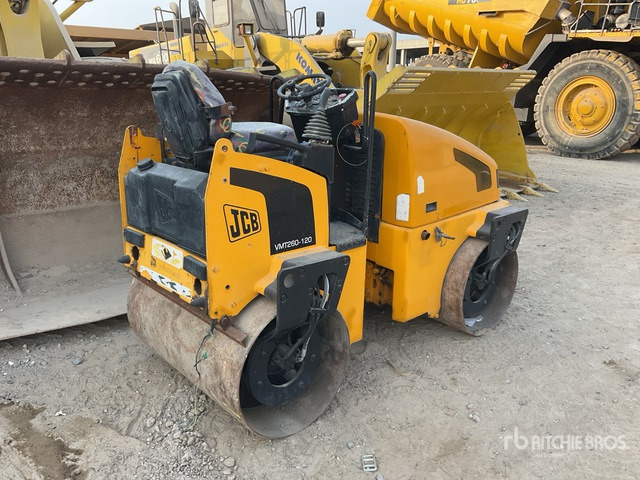 2008 JCB VMT260 - Каток: фото 4 2008 JCB VMT260 - Каток: фото 4