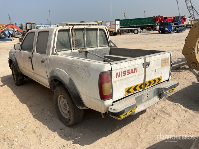 2008 Nissan 4x4 Crew Cab (Inoperable) Pickup - Пикап: фото 3 2008 Nissan 4x4 Crew Cab (Inoperable) Pickup - Пикап: фото 3