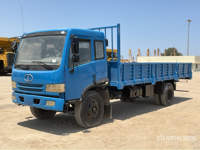 2010 FAW 1120P9K2L3E 4x2 Flatbed Truck - Грузовик бортовой/ Платформа: фото 2 2010 FAW 1120P9K2L3E 4x2 Flatbed Truck - Грузовик бортовой/ Платформа: фото 2