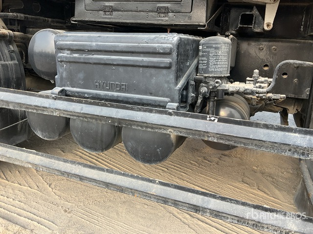 2014 Hyundai HD370 8x4 Twin-Steer Tri/A Dump Truck - Самосвал: фото 4 2014 Hyundai HD370 8x4 Twin-Steer Tri/A Dump Truck - Самосвал: фото 4