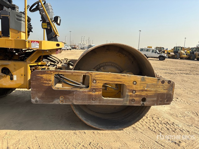 2015 Cat CS-533E Smooth Drum Compactor - Компактор: фото 4 2015 Cat CS-533E Smooth Drum Compactor - Компактор: фото 4