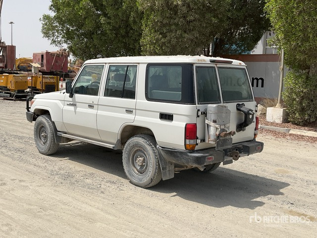 2019 Toyota Land Cruiser 76L 4x4 SUV - Внедорожник: фото 4 2019 Toyota Land Cruiser 76L 4x4 SUV - Внедорожник: фото 4