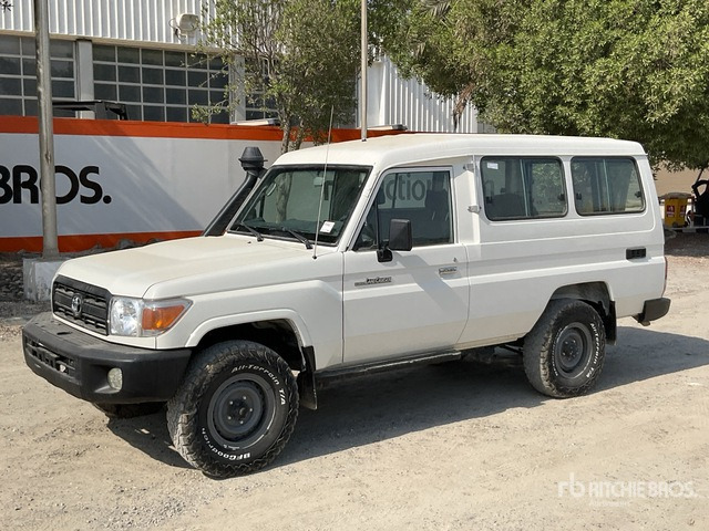2019 Toyota Land Cruiser 78L 4x4 SUV - Внедорожник: фото 2 2019 Toyota Land Cruiser 78L 4x4 SUV - Внедорожник: фото 2