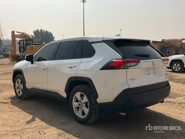 2019 Toyota RAV4 4WD SUV - Внедорожник: фото 2 2019 Toyota RAV4 4WD SUV - Внедорожник: фото 2