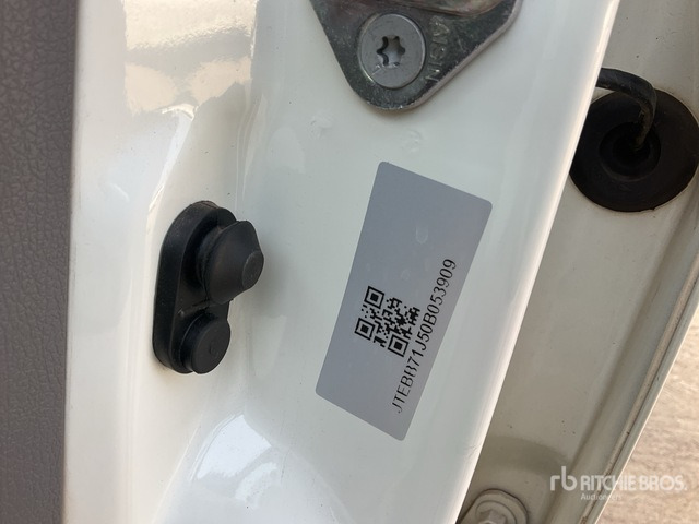 2023 Toyota Land Cruiser 79L 4x4 Crew Cab Pickup - Пикап: фото 4 2023 Toyota Land Cruiser 79L 4x4 Crew Cab Pickup - Пикап: фото 4