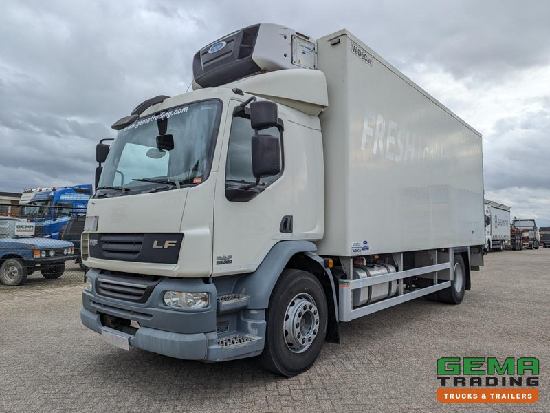 DAF FA LF55.300 4x2 Sleepcab 18T Euro5 Koel-VriesBak 6.45m + Carrier Supra 750 - Laadklep 1500KG (V781) - Рефрижератор: фото 1 DAF FA LF55.300 4x2 Sleepcab 18T Euro5 Koel-VriesBak 6.45m + Carrier Supra 750 - Laadklep 1500KG (V781) - Рефрижератор: фото 1