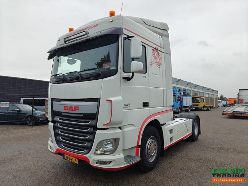 DAF XF 510 FT 4x2 Spacecab Euro6C - Retarder - Hydrauliek - Standairco - SMARTTacho V2 - Тягач: фото 1 DAF XF 510 FT 4x2 Spacecab Euro6C - Retarder - Hydrauliek - Standairco - SMARTTacho V2 - Тягач: фото 1