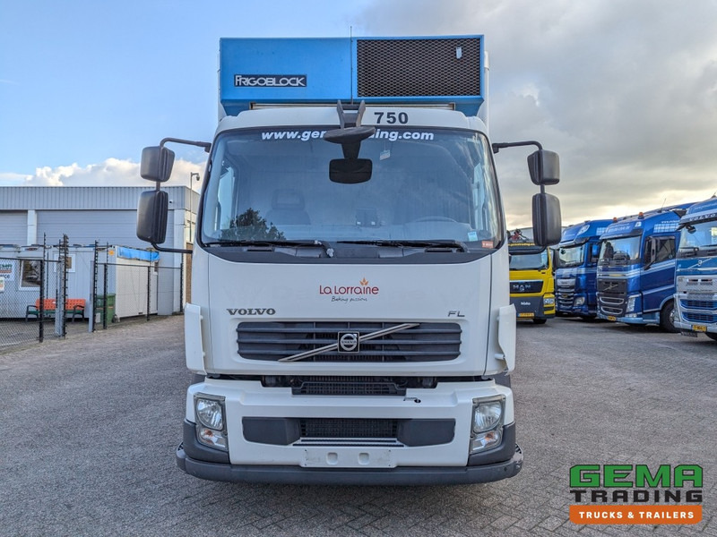 Изотермический грузовик Volvo FL210 4x2 Daycab 18Ton Euro5 Handgeschakeld - Koel-VriesBak 8.38M  - Frigo Block - Laadklep 1500KG: фото 10