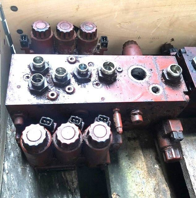 Control block VW10-M3 210bar/48V - Гидравлический клапан для Погрузочно-разгрузочной техники: фото 1 Control block VW10-M3 210bar/48V - Гидравлический клапан для Погрузочно-разгрузочной техники: фото 1