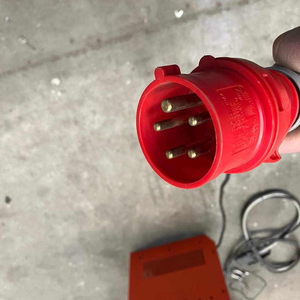 Linde 48V/125A - Запчасти для Погрузочно-разгрузочной техники: фото 3 Linde 48V/125A - Запчасти для Погрузочно-разгрузочной техники: фото 3