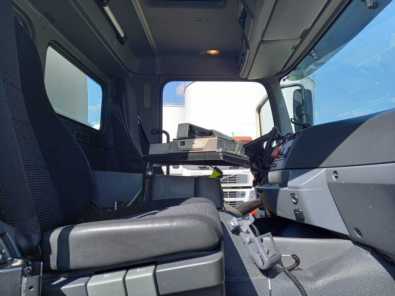 MERCEDES AXOR - Грузовик-цистерна: фото 3 MERCEDES AXOR - Грузовик-цистерна: фото 3
