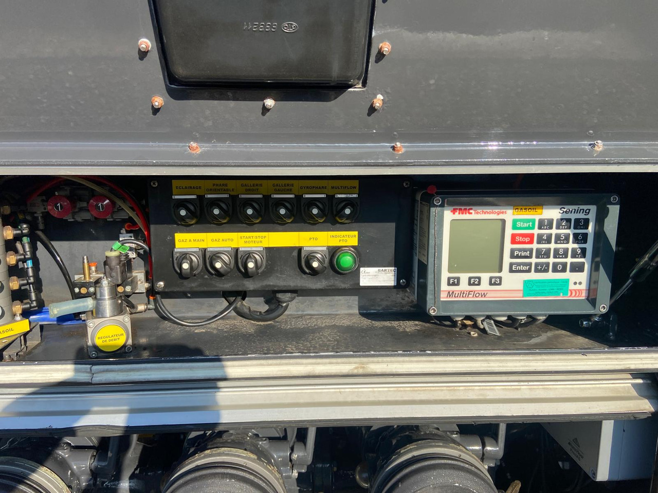 SCANIA P410 - Грузовик-цистерна: фото 4 SCANIA P410 - Грузовик-цистерна: фото 4