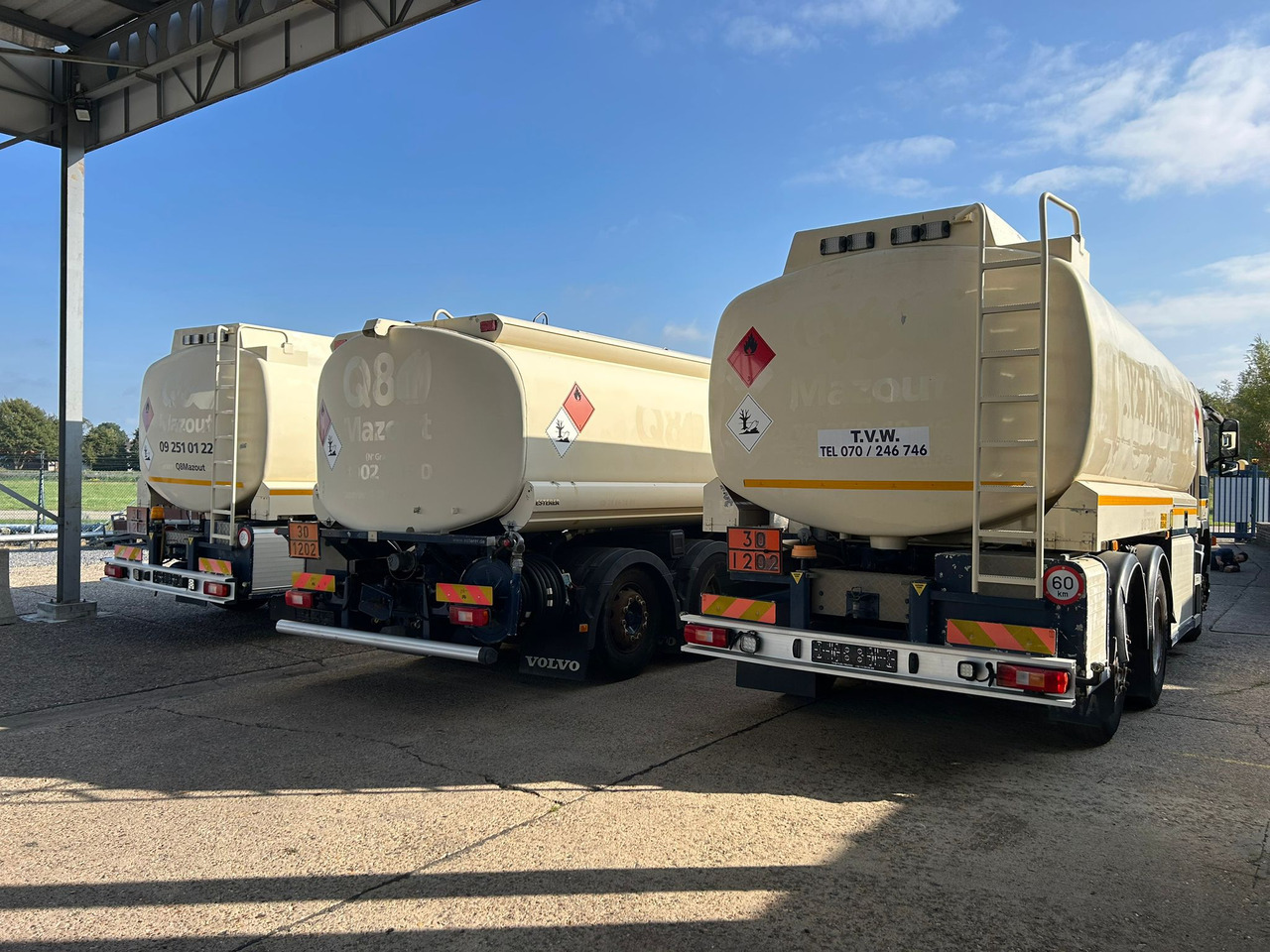 VOLVO FM (lot of 3) - Грузовик-цистерна: фото 4 VOLVO FM (lot of 3) - Грузовик-цистерна: фото 4