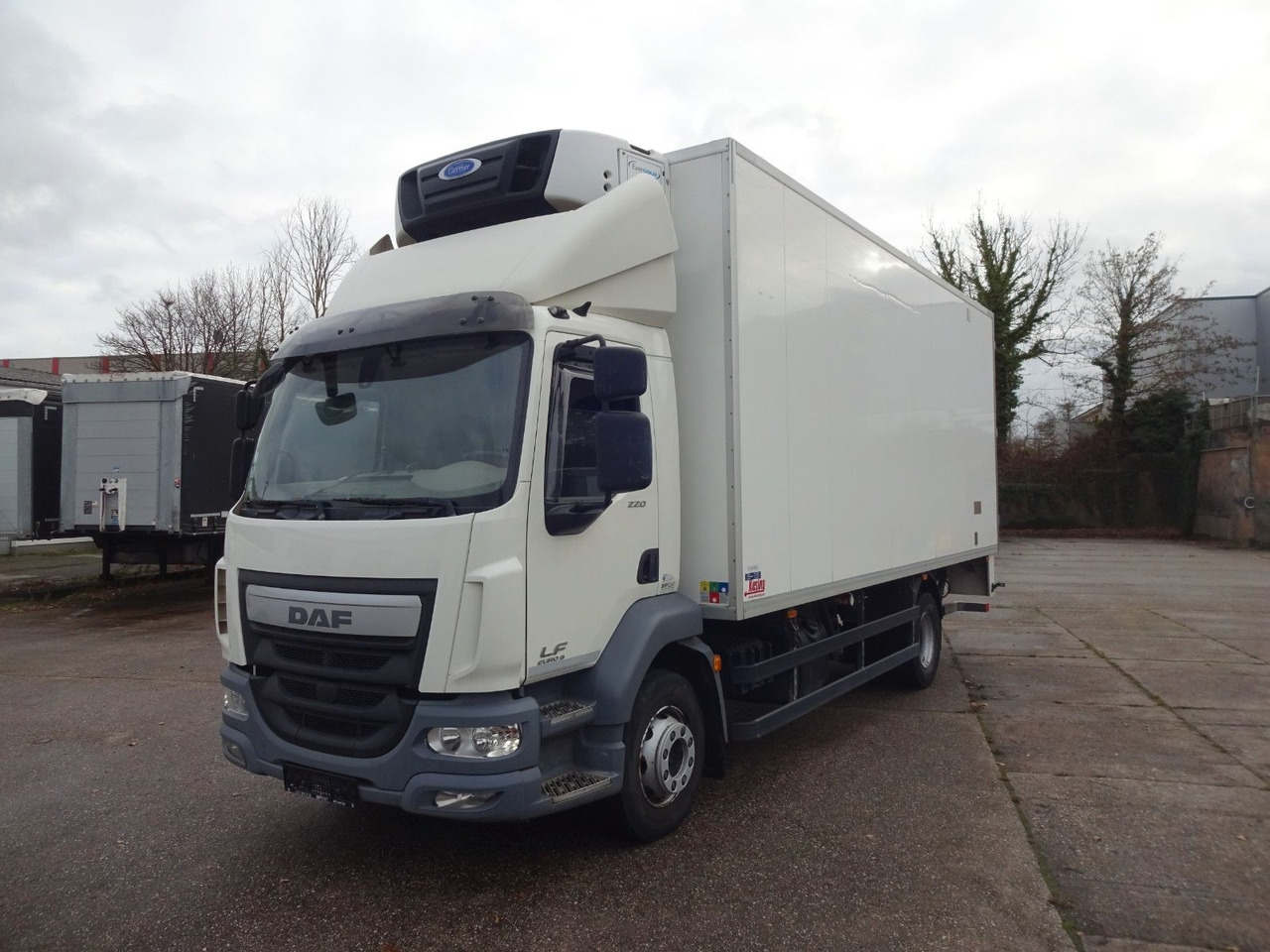 DAF LF 220, 16 T, LBW, Türen, Klima, Automat, Kamera - Грузовик с закрытым кузовом: фото 3 DAF LF 220, 16 T, LBW, Türen, Klima, Automat, Kamera - Грузовик с закрытым кузовом: фото 3