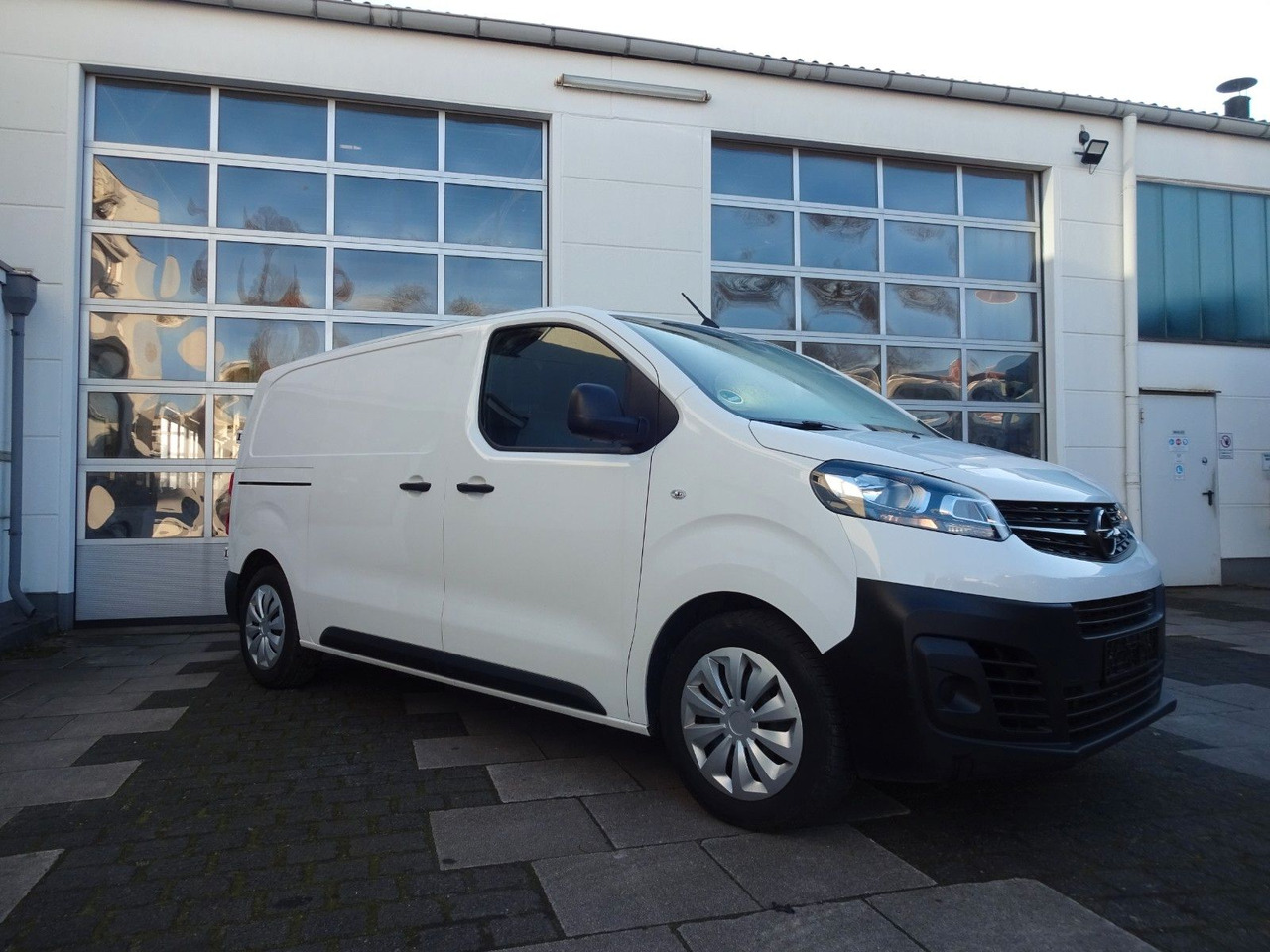 Opel 50 x Vivaro Kasten, L1H1, Klima, PDC, Tempomat - Легковой фургон: фото 3 Opel 50 x Vivaro Kasten, L1H1, Klima, PDC, Tempomat - Легковой фургон: фото 3