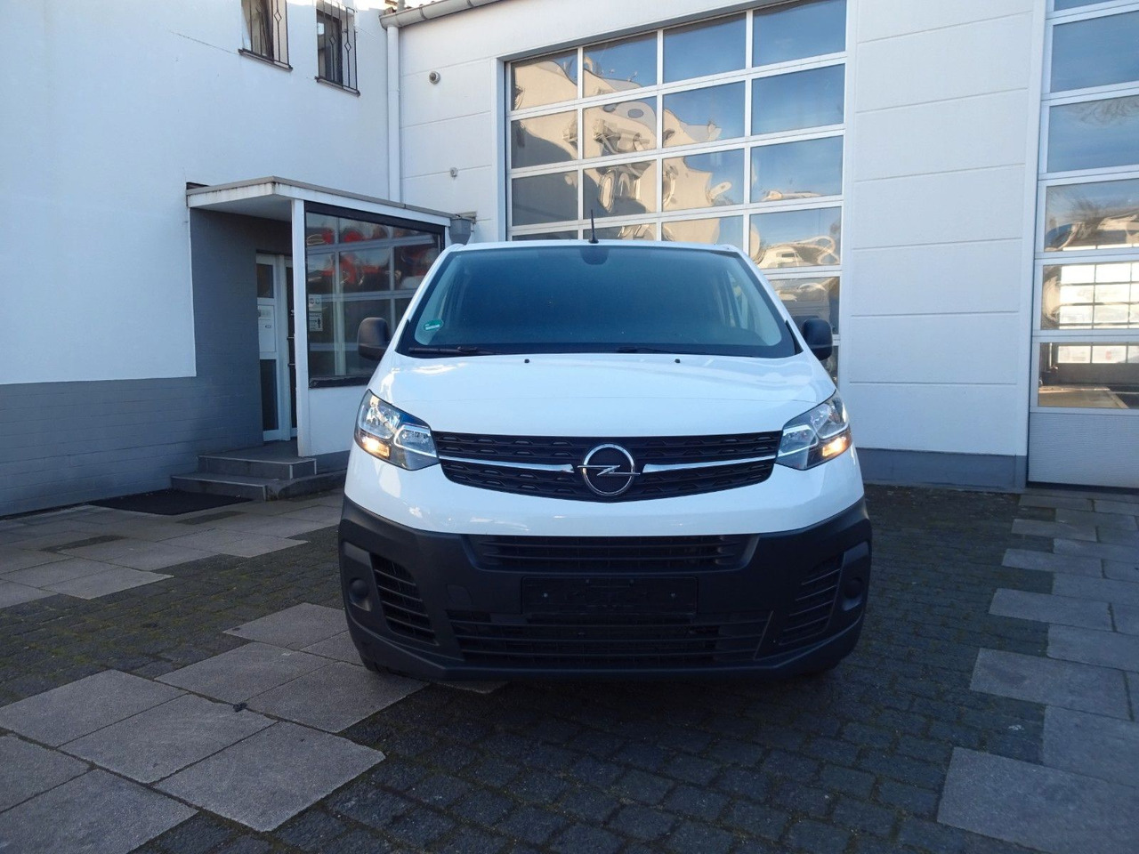 Opel 50 x Vivaro Kasten L1H1, Klima, PDC, Tempomat - Легковой фургон: фото 2 Opel 50 x Vivaro Kasten L1H1, Klima, PDC, Tempomat - Легковой фургон: фото 2
