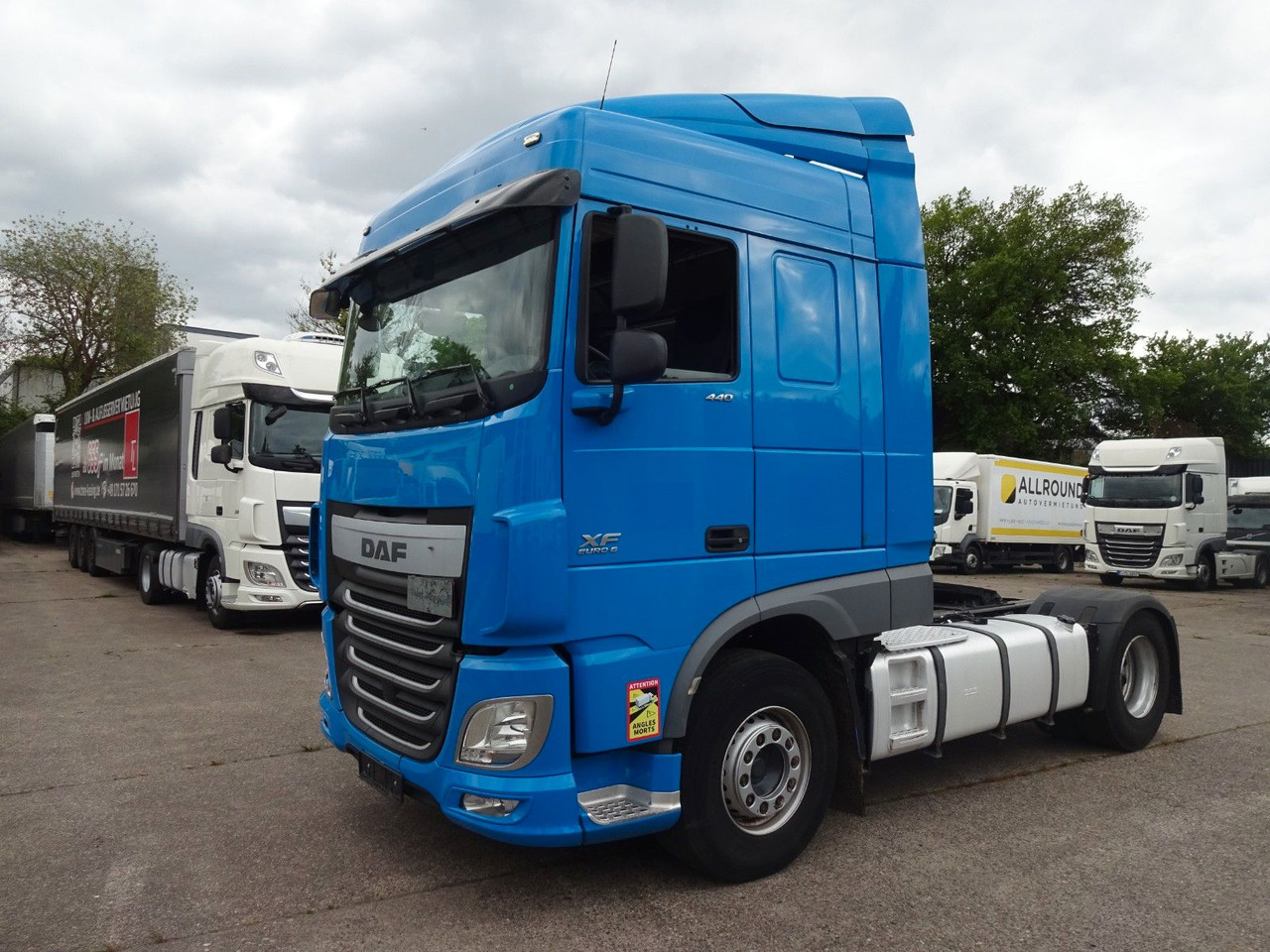 DAF XF 440, SC, Klima, 2 x Tank, Intarder, Standklim - Тягач: фото 2 DAF XF 440, SC, Klima, 2 x Tank, Intarder, Standklim - Тягач: фото 2
