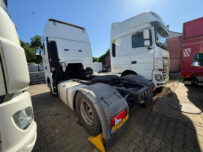 MAN TGX 18.440 XXL NO Gearbox & NO Engine, complete brief - Тягач: фото 3 MAN TGX 18.440 XXL NO Gearbox & NO Engine, complete brief - Тягач: фото 3