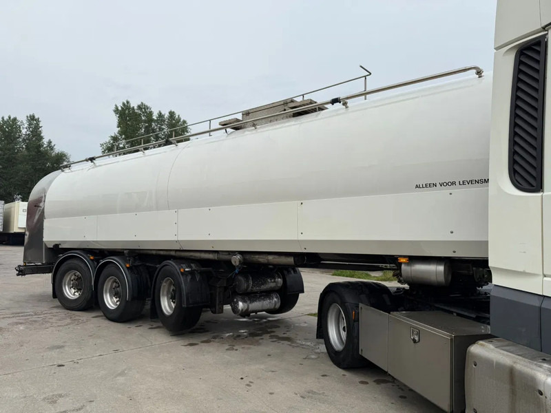 Lako 34.000L RVS/Edelstahl Melk/Milch/Food/Lebensmittel 2X Stuuras - Полуприцеп-цистерна: фото 5 Lako 34.000L RVS/Edelstahl Melk/Milch/Food/Lebensmittel 2X Stuuras - Полуприцеп-цистерна: фото 5