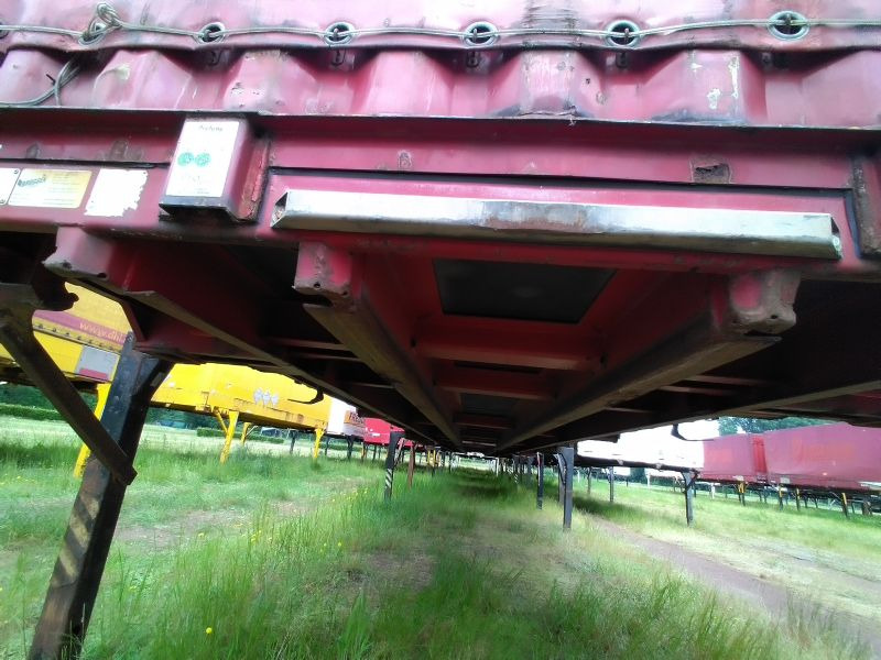 Krone Wechselpritsche mit Bordwänden und Plane, BDF-System, 7.450 mm lang. - Тентованный кузов: фото 1 Krone Wechselpritsche mit Bordwänden und Plane, BDF-System, 7.450 mm lang. - Тентованный кузов: фото 1