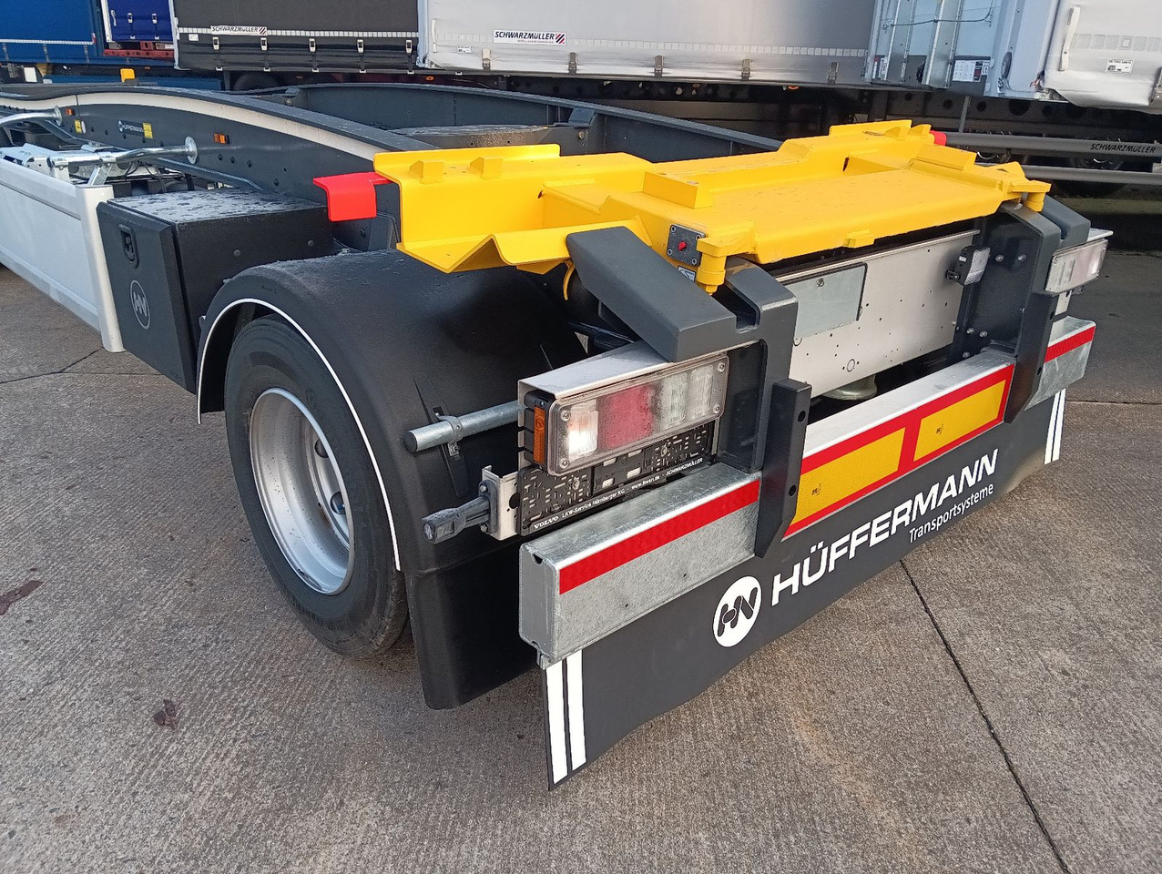 Прицеп мультилифт/ Бункеровоз Hüffermann HSA1870 SAF VERZINKT Schlitten 5m-7m 3158kg NEU: фото 6 Прицеп мультилифт/ Бункеровоз Hüffermann HSA1870 SAF VERZINKT Schlitten 5m-7m 3158kg NEU: фото 6
