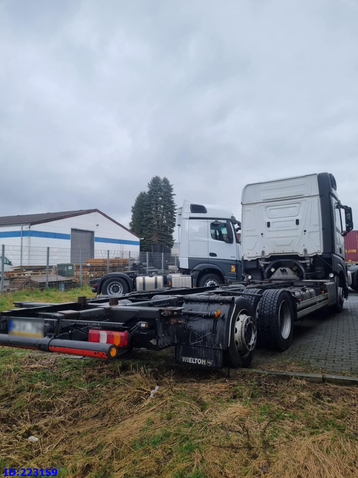 MERCEDES-BENZ Actros 2542 BDF 6x2 Euro6 - Грузовик-шасси: фото 5 MERCEDES-BENZ Actros 2542 BDF 6x2 Euro6 - Грузовик-шасси: фото 5