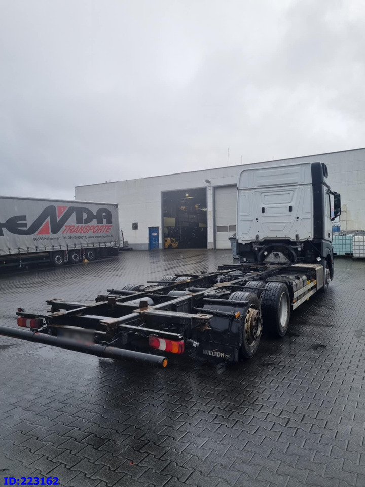 MERCEDES-BENZ Actros 2542 BDF 6x2 Euro6 - Грузовик-шасси: фото 4 MERCEDES-BENZ Actros 2542 BDF 6x2 Euro6 - Грузовик-шасси: фото 4