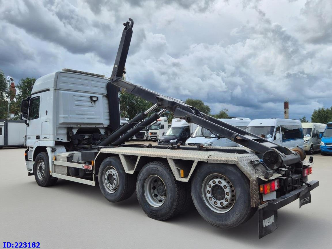 MERCEDES-BENZ Actros 2551 8x2 V8 Retarder - Крюковой мультилифт: фото 5 MERCEDES-BENZ Actros 2551 8x2 V8 Retarder - Крюковой мультилифт: фото 5