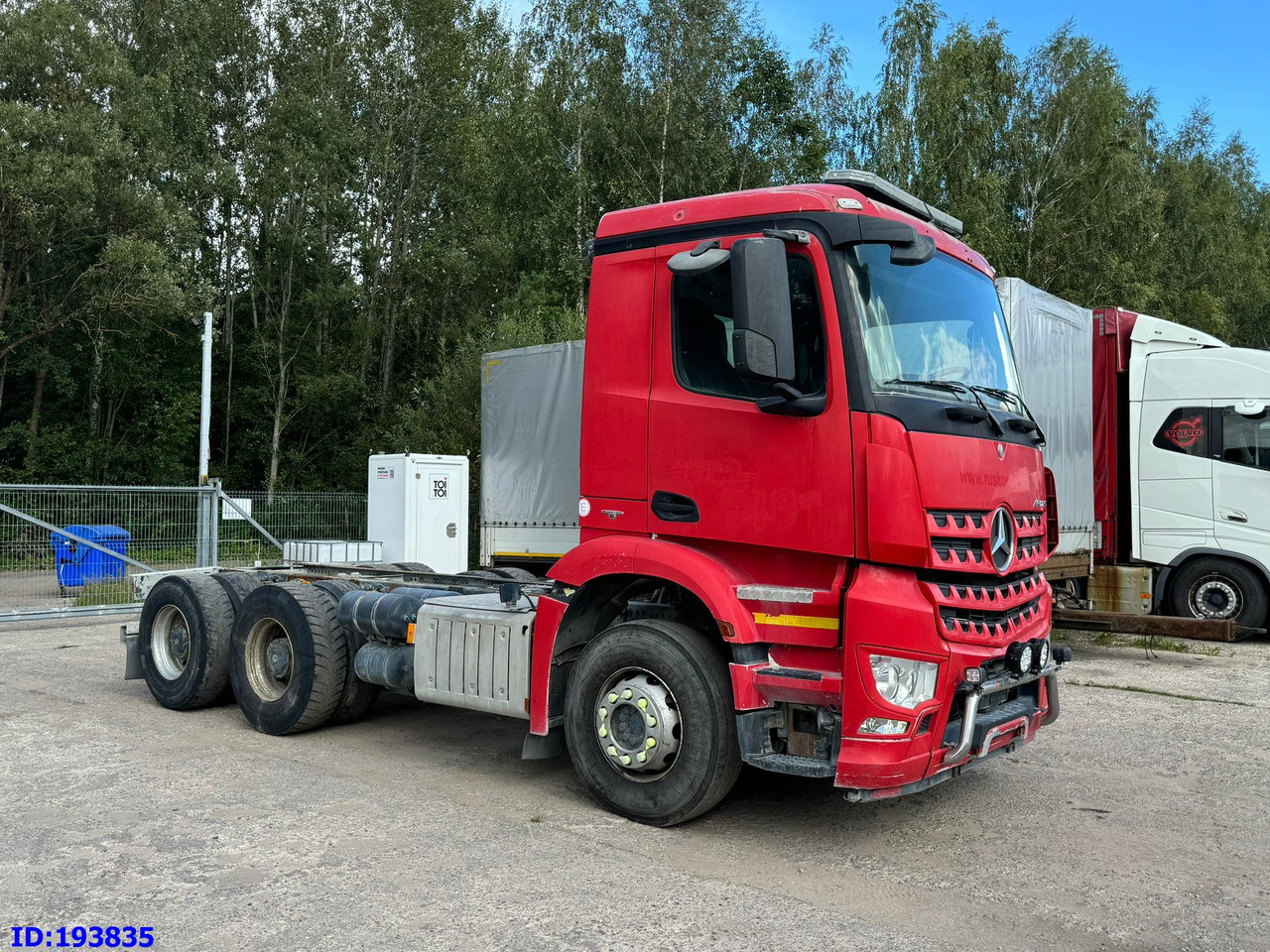 MERCEDES-BENZ Arocs 2840 6x4 Manual Euro6 - Грузовик-шасси: фото 4 MERCEDES-BENZ Arocs 2840 6x4 Manual Euro6 - Грузовик-шасси: фото 4