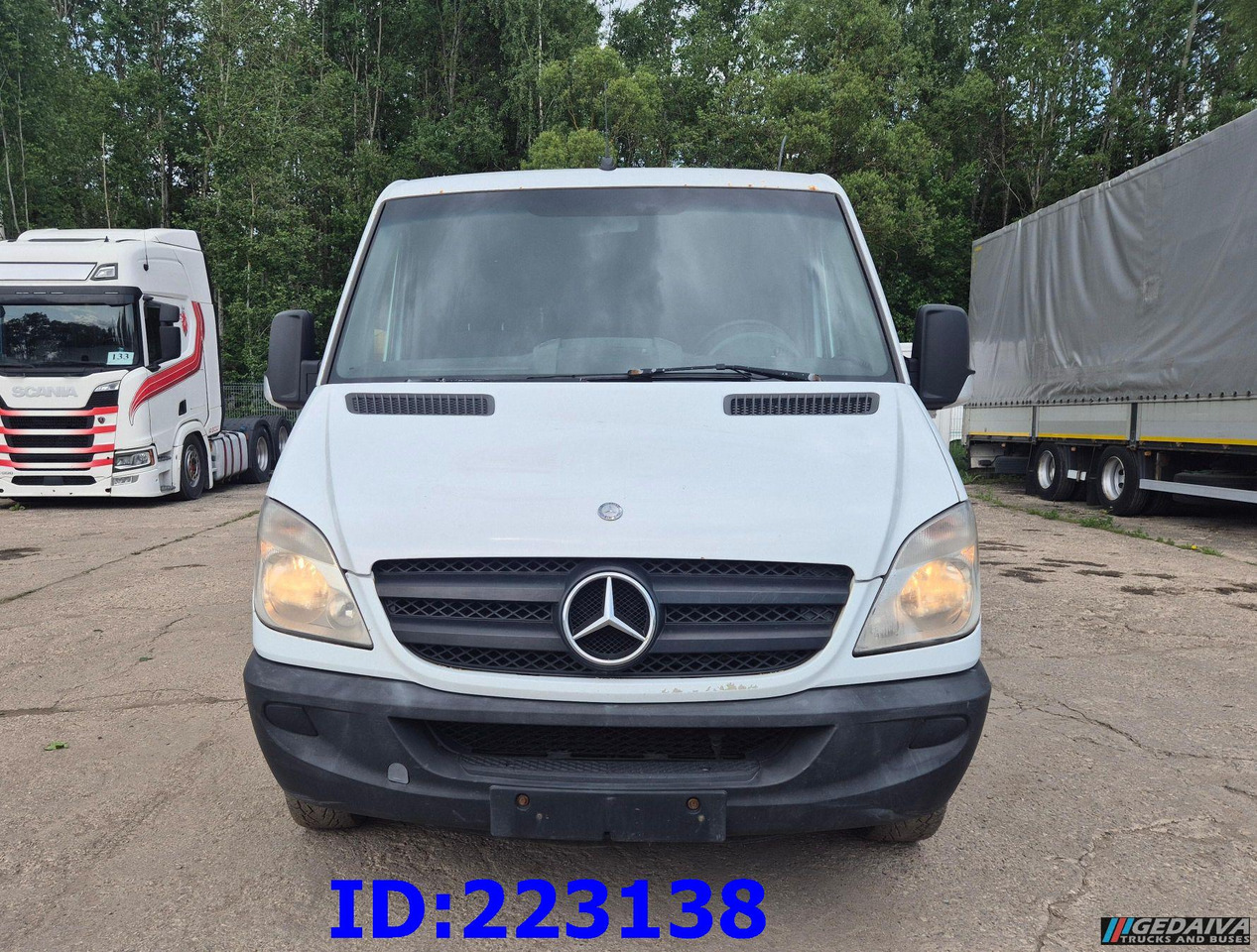 MERCEDES-BENZ Sprinter 213 - Euro5 - Туристический автобус: фото 2 MERCEDES-BENZ Sprinter 213 - Euro5 - Туристический автобус: фото 2