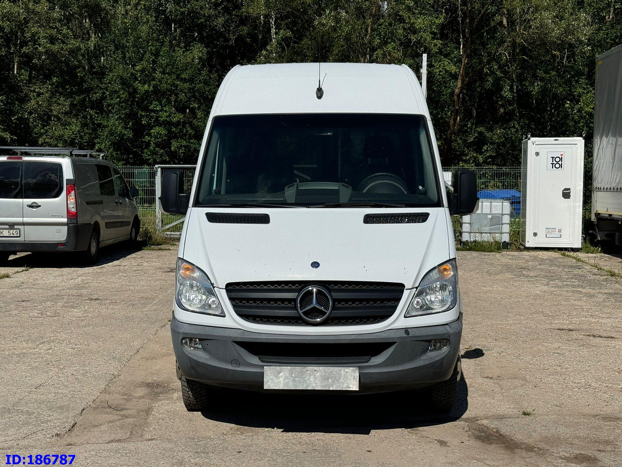 MERCEDES-BENZ Sprinter 516 - 17-seater - Euro5 - Туристический автобус: фото 2 MERCEDES-BENZ Sprinter 516 - 17-seater - Euro5 - Туристический автобус: фото 2