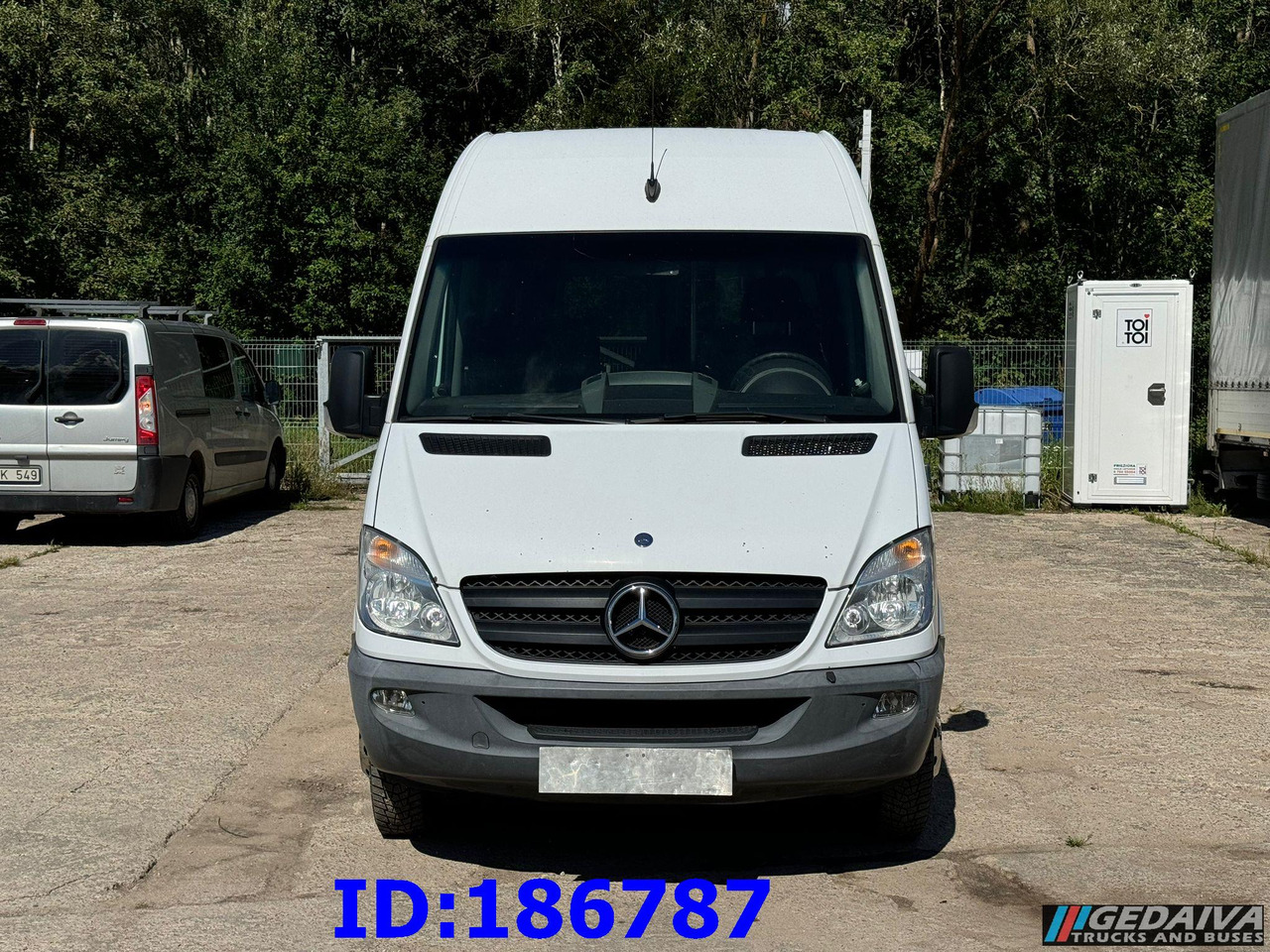 MERCEDES-BENZ Sprinter 516 - 17-seater - Euro5 - Туристический автобус: фото 2 MERCEDES-BENZ Sprinter 516 - 17-seater - Euro5 - Туристический автобус: фото 2