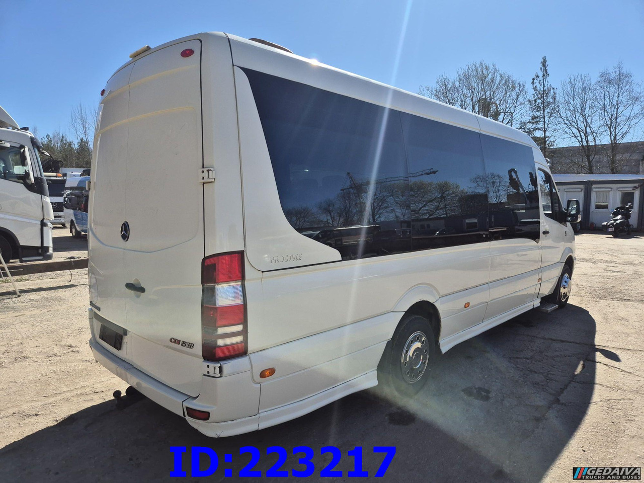 MERCEDES-BENZ Sprinter 518 VIP Prostyle 17-Place (Motor defekt) - Туристический автобус: фото 4 MERCEDES-BENZ Sprinter 518 VIP Prostyle 17-Place (Motor defekt) - Туристический автобус: фото 4